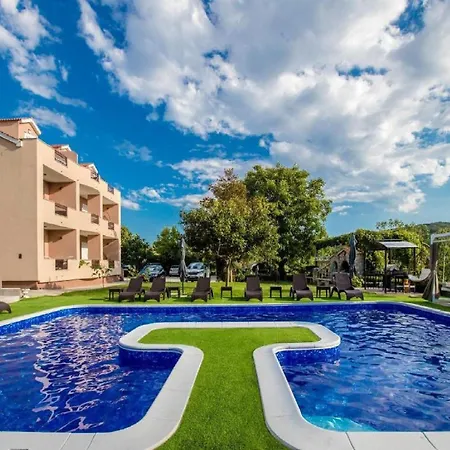Appartamento Subic - Two Bedroom With Balcony A2 *